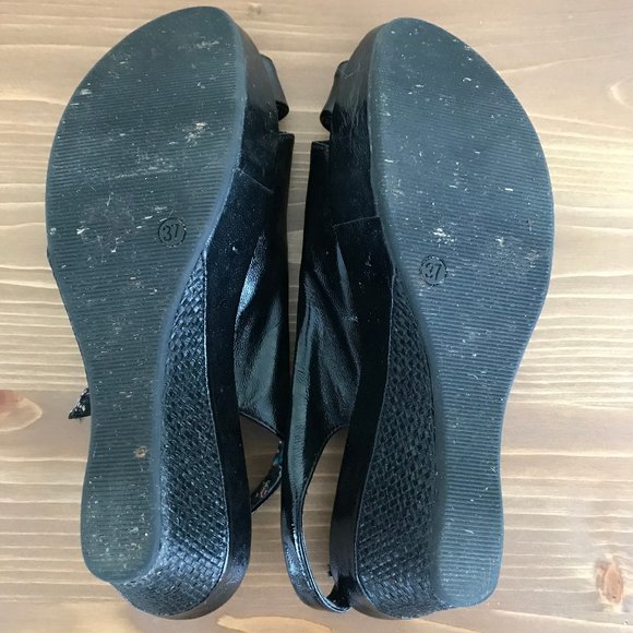 Studio K Platform Peeptoe Slingback Wedge Heels Black Patent Fabric - Picture 7 of 7